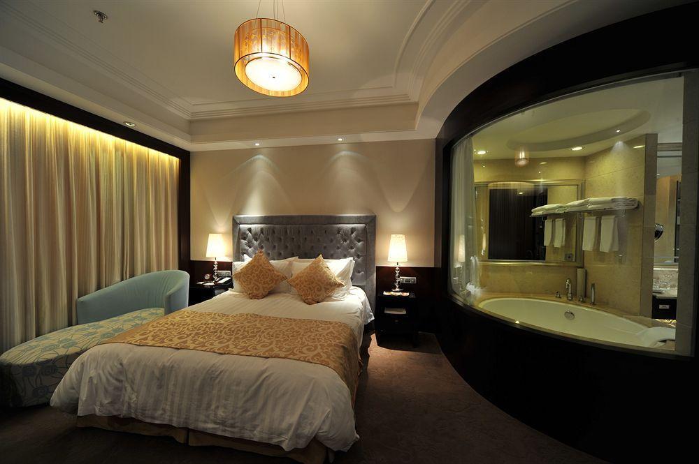 S&N Dalian Hotel Luaran gambar