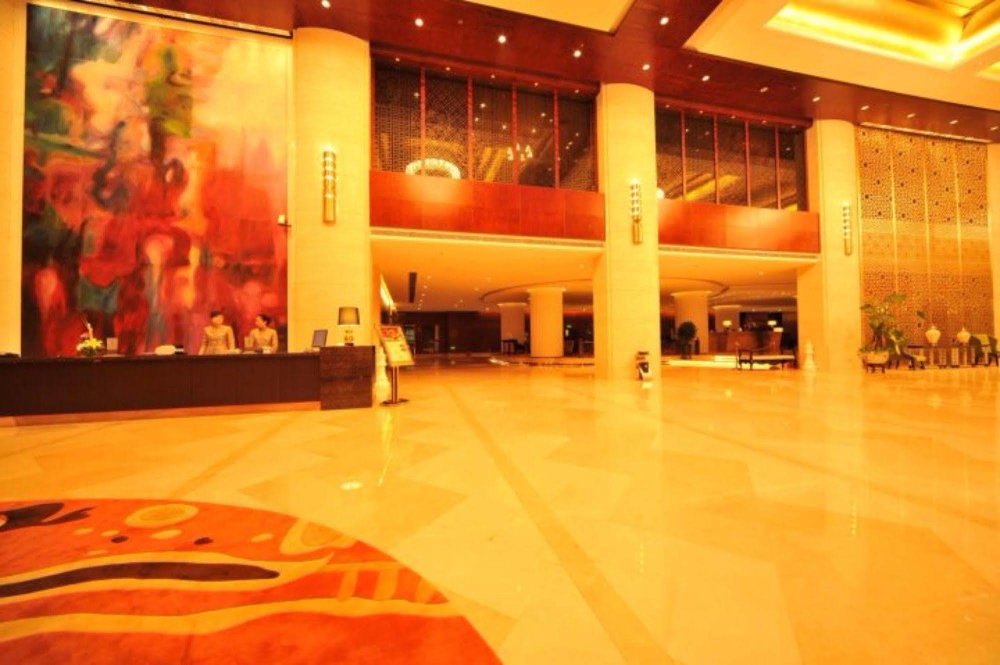 S&N Dalian Hotel Luaran gambar